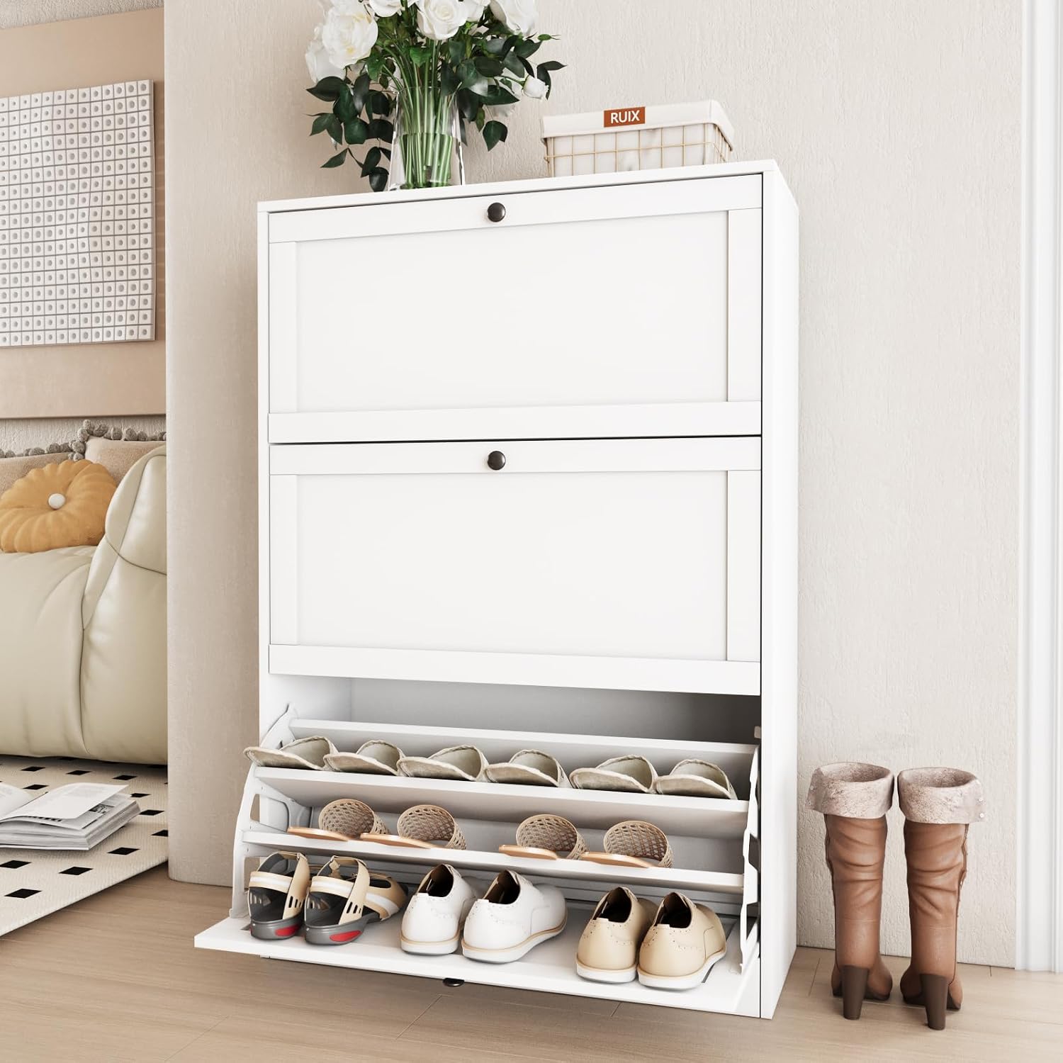 Shoe Rack Cabinet Narrow Entryway - 靴収納キャビネット、3つのフリップ式引き出しオーガナイザー、自立型玄関用シューズラック、調節可能な棚付き木製収納棚、モダンな狭い廊下用スタンド、クリーンでミニマリストな白